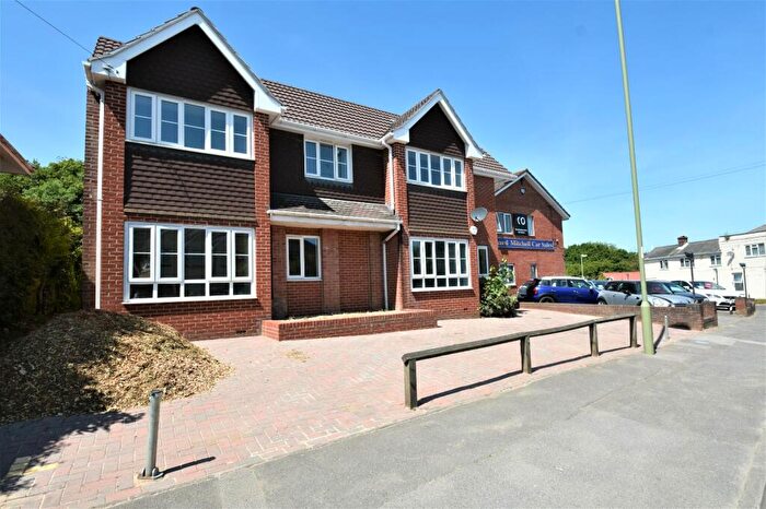 1 Bedroom Flat To Rent In Botley Road, Park Gate, Southampton, SO31