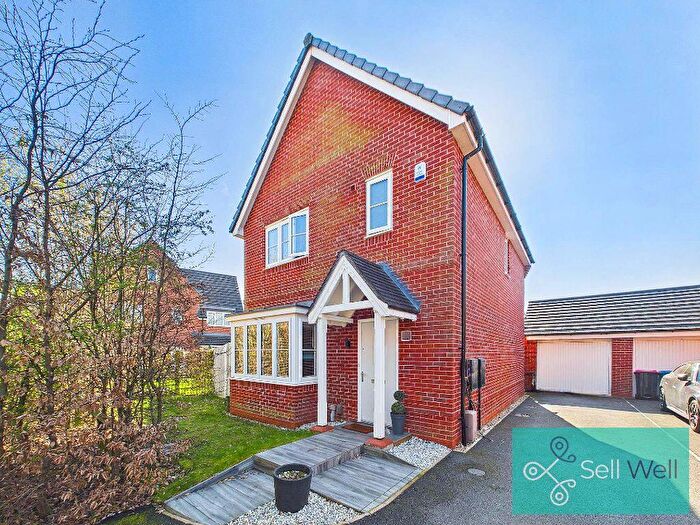 3 Bedroom Detached House For Sale In Bullbridge View, Worsley, Manchester, M28