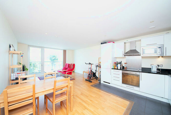 1 Bedroom Apartment To Rent In Drayton Park, London, N5