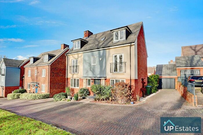 5 Bedroom Detached House For Sale In Blackthorn Close, Rugby, CV21