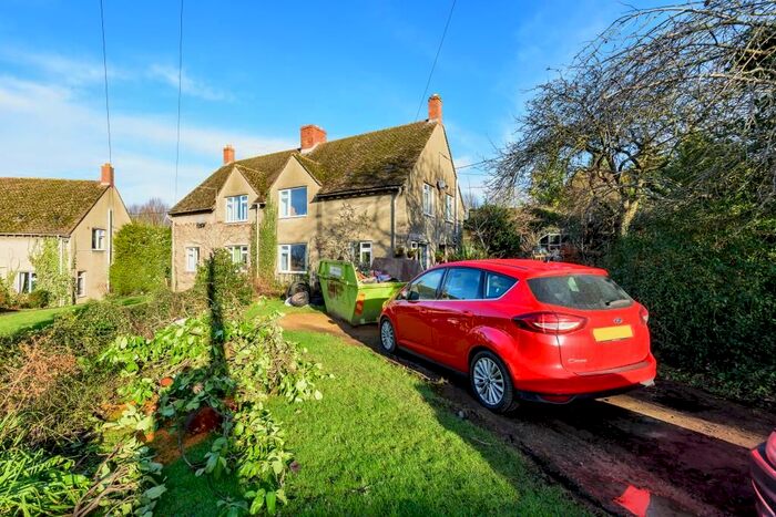 3 Bedroom Semi-Detached House For Sale In Horton-Cum-Studley, Oxfordshire OX33