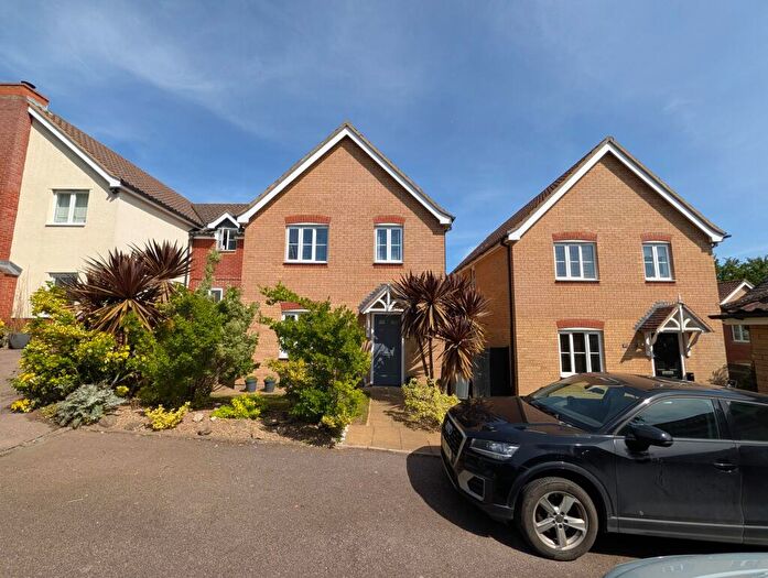 4 Bedroom Detached House For Sale In Long Avenue, Saxmundham, IP17