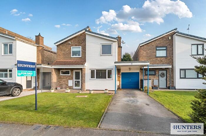 3 Bedroom Link Detached House For Sale In Garth Lane, Hambleton, Selby, YO8