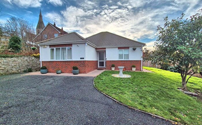 3 Bedroom Detached Bungalow For Sale In Prior Street, Ruthin, LL15