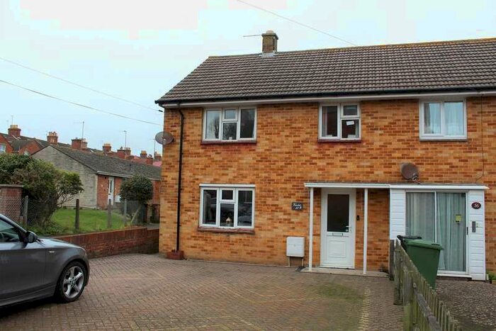 3 Bedroom Semi-Detached House To Rent In Rodwell Avenue, Weymouth, DT4