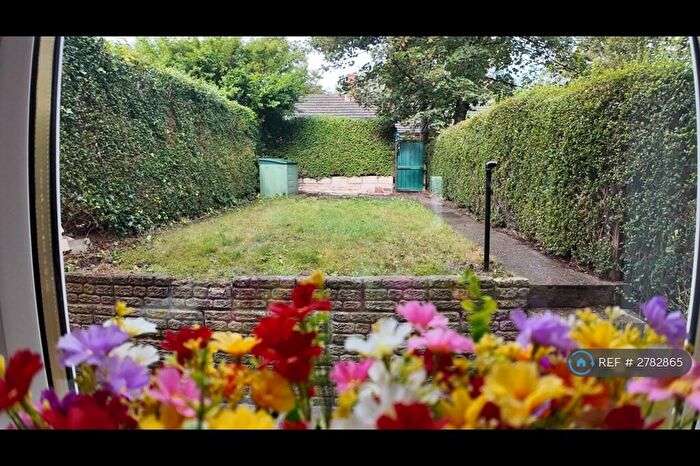 2 Bedroom Terraced House To Rent In Elford Rise, Nottingham, NG3