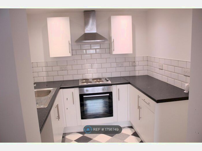2 Bedroom Flat To Rent In Mansfield Road, Nottingham, NG5