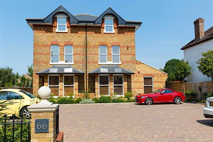 1 Bedroom Flat To Rent In Stanley Road, Teddington, TW11