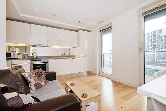 1 Bedroom Studio To Rent In Vantage Building, Station Approach, Hayes, UB3