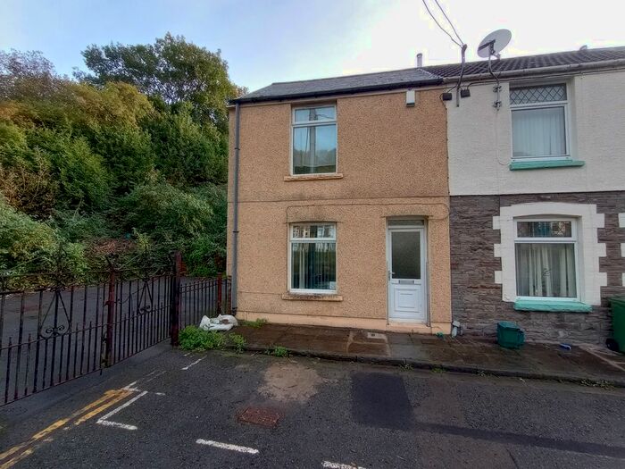 2 Bedroom End Of Terrace House To Rent In Sion Street, Pontypridd, CF37