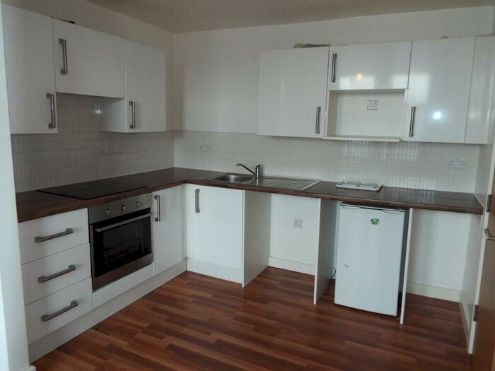 2 Bedroom Apartment To Rent In Clyde Court, Leicester, LE1