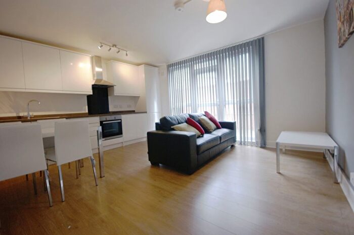 4 Bedroom Maisonette To Rent In Plender Street, Camden, NW1