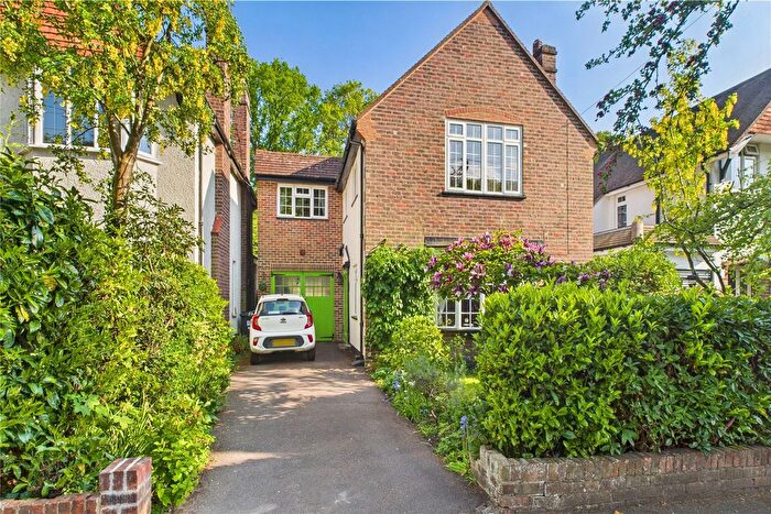 3 Bedroom Detached House For Sale In Horsell, Surrey, GU21