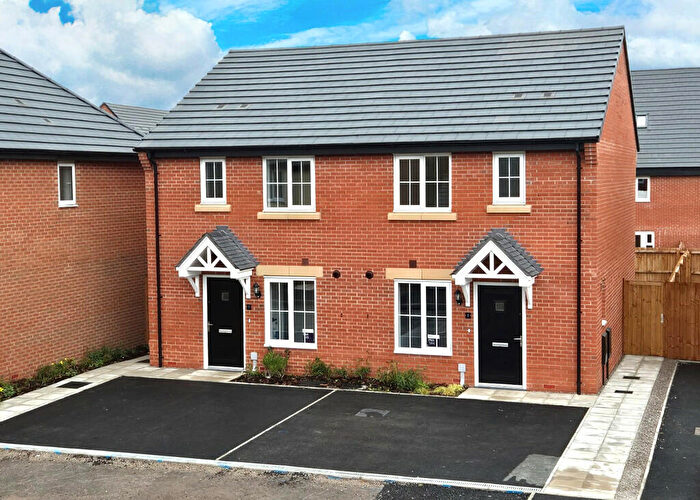 3 Bedroom Semi-Detached House To Rent In Shaw Bank Place, Crewe, Cheshire, CW1