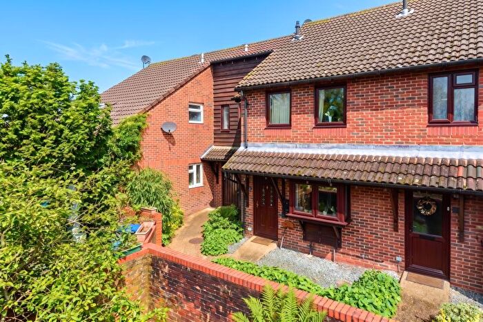 3 Bedroom Terraced House To Rent In Goldsworth Park, Woking, Surrey, GU21