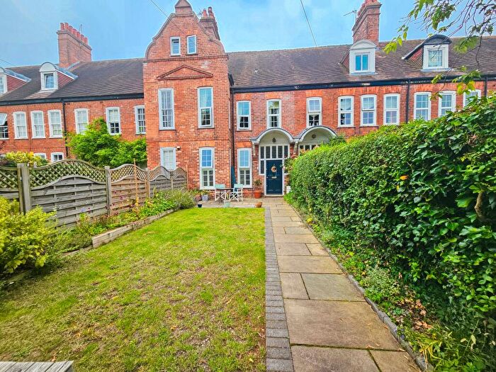 5 Bedroom Town House To Rent In Cornwall Terrace, Tattershall Road, Woodhall Spa, LN10