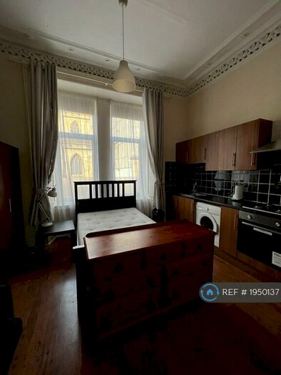 Studio To Rent In Holland Street, Glasgow, G2
