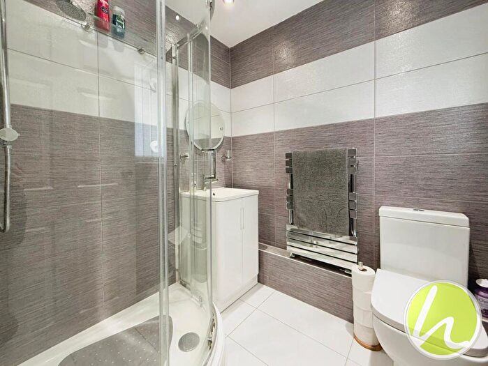 2 Bedroom Semi-Detached Bungalow For Sale In Digby Road, Corringham, SS17