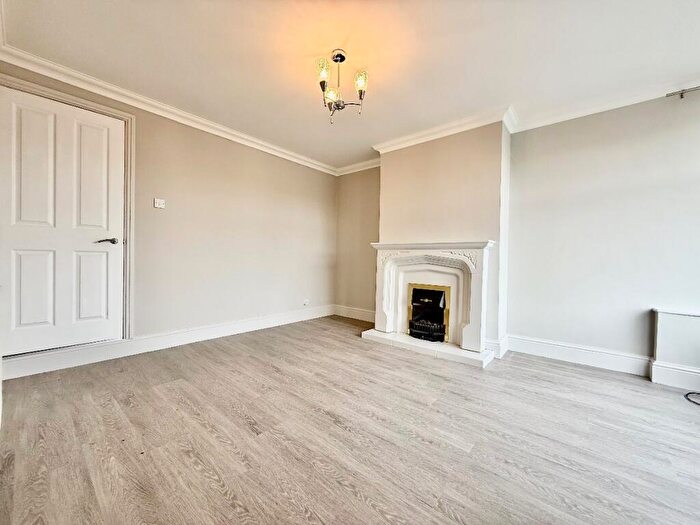 3 Bedroom Terraced House To Rent In Middlewood Road, Hillsborough, Sheffield, S6