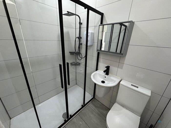1 Bedroom Flat To Rent In Francis Road, Leyton, E10