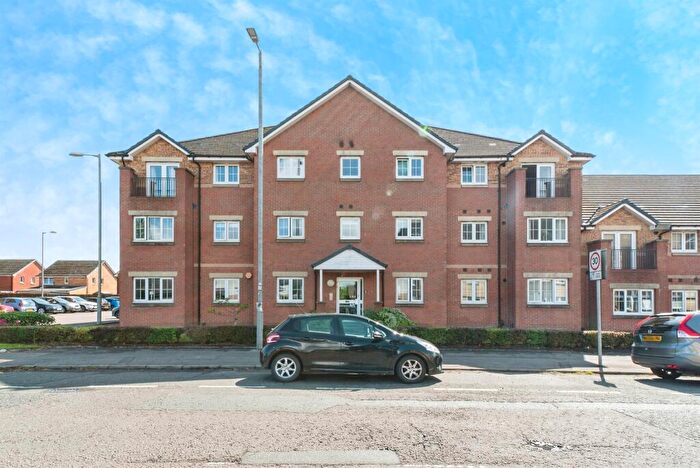 2 Bedroom Flat For Sale In Porterfield Road, Renfrew, PA4