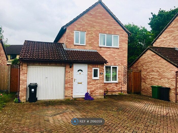 3 Bedroom Detached House To Rent In Broad Croft, Bristol, BS32