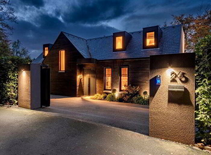 3 Bedroom Detached House For Sale In Clanbrassil Road, Holywood, BT18