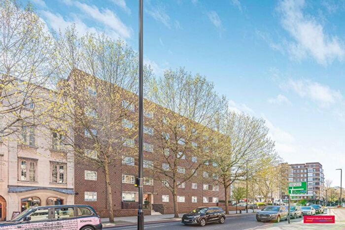 3 Bedroom Flat To Rent In Park Road, Marylebone, London, NW1