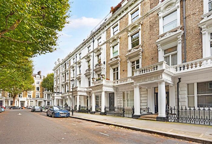 Studio To Rent In Linden Gardens, Notting Hill, W2