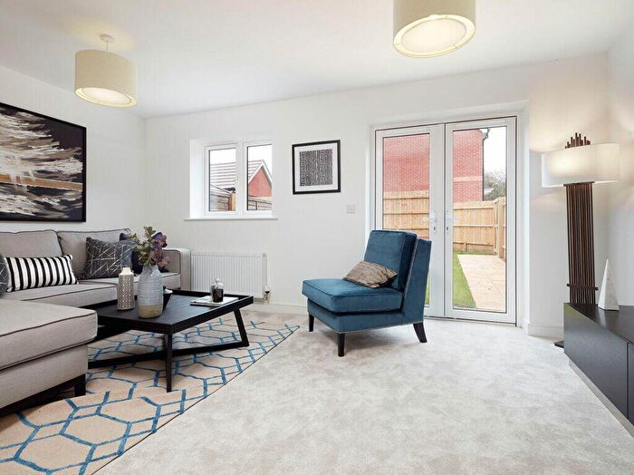 4 Bedroom Town House For Sale In Sadler Drive, Netherhampton, Salisbury, SP2