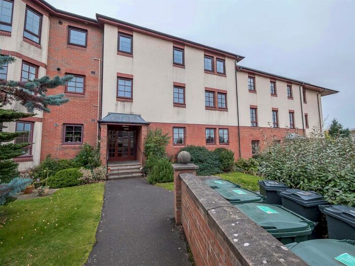 4 Bedroom Flat To Rent In Orchard Brae Gdns West, Edinburgh, EH4