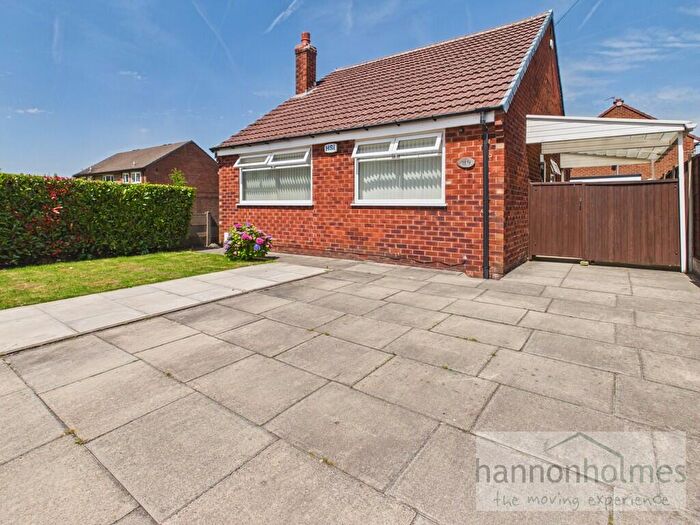2 Bedroom Detached Bungalow For Sale In Park Road, Little Lever, Bolton, BL3