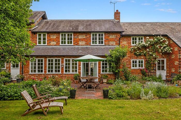 5 Bedroom House For Sale In Fyfield, Andover, SP11