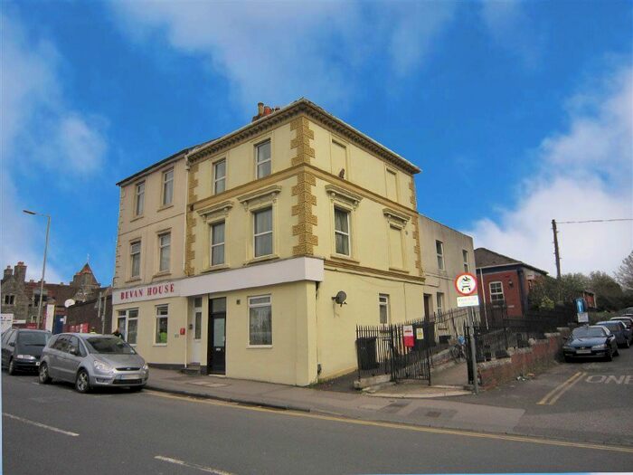 1 Bedroom Flat To Rent In Fisherton Street, Salisbury, Wiltshire, SP2