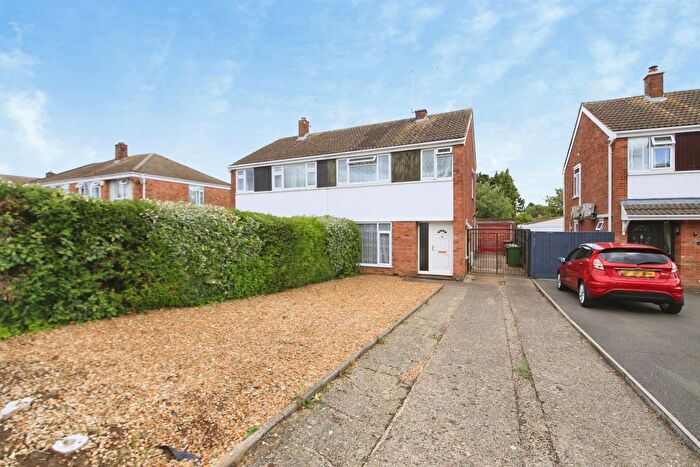 3 Bedroom Semi-Detached House For Sale In Sherborne Road, Dogsthorpe, Peterborough, PE1