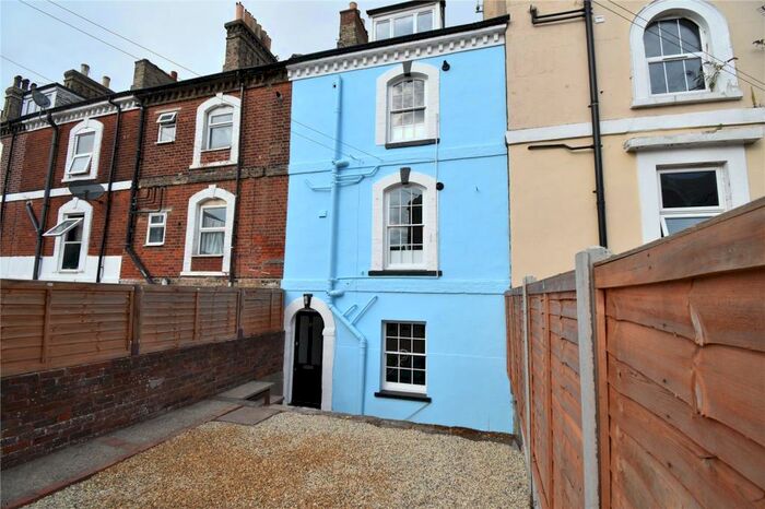 2 Bedroom Apartment To Rent In Crown Lane, Harwich, Essex, CO12