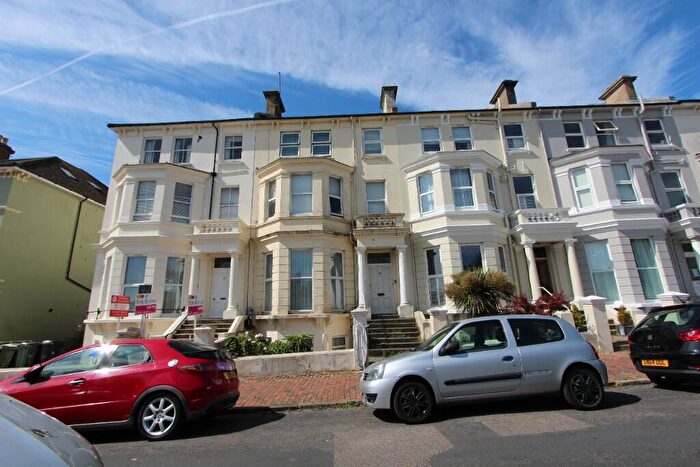 1 Bedroom Flat To Rent In Upperton Gardens, Eastbourne, East Sussex, BN21