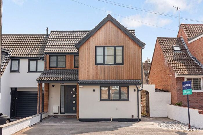 3 Bedroom End Of Terrace House For Sale In Edgefield Road, Bristol, BS14