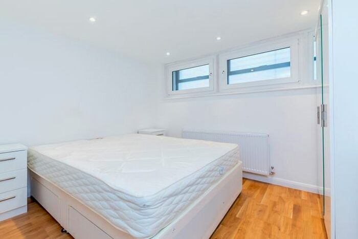 2 Bedroom Maisonette To Rent In Stucley Place, London, NW1
