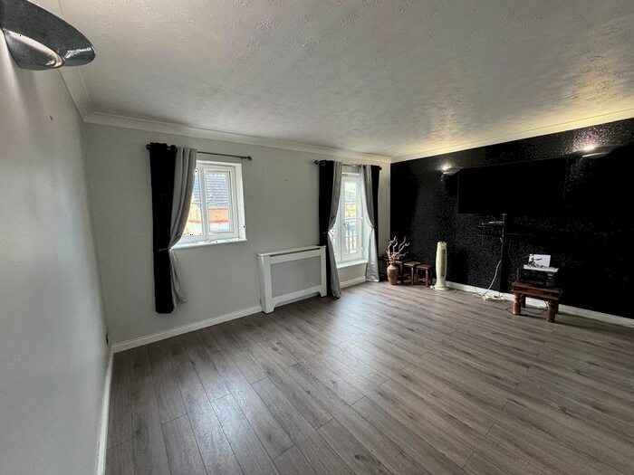 3 Bedroom Terraced House To Rent In Valiant Way, London, E6