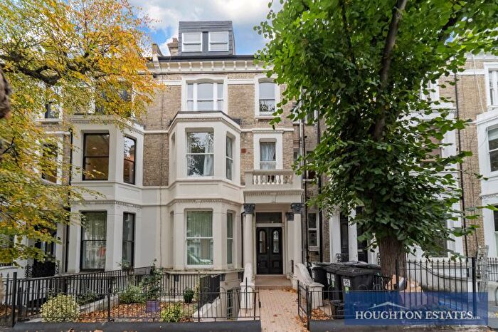 2 Bedroom Flat To Rent In Sutherland Avenue, London, W9