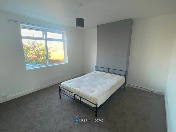 2 Bedroom Flat To Rent In Relton Avenue, Newcastle Upon Tyne, NE6