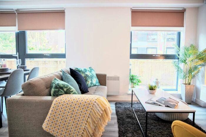 3 Bedroom Apartment To Rent In The Forge Newcastle Upon Tyne, NE1