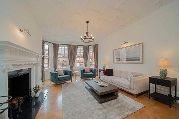 5 Bedroom Flat To Rent In Oakwood Court, West Kensington, W14