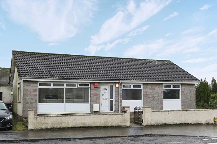 4 Bedroom Bungalow For Sale In Henderson Street, Dunfermline, Fife, KY12
