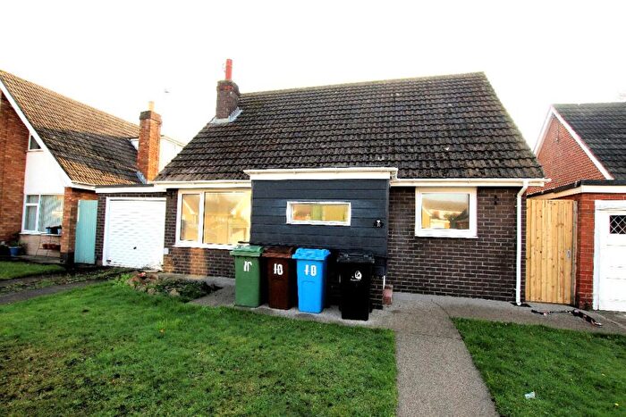 3 Bedroom Bungalow To Rent In Sabden Place, St. Annes, FY8