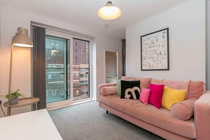 Apartment To Rent In West Two, Suffolk Street Queensway, B1