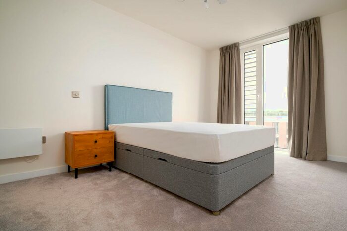 3 Bedroom Flat To Rent In The Kell, Gillingham Gate Road, Gillingham, ME4