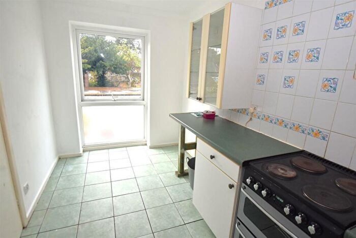 2 Bedroom Apartment For Sale In Westminster Court, Bidston Road, Oxton, CH43