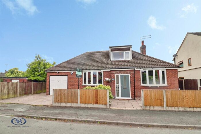 3 Bedroom Detached Bungalow For Sale In Victoria Avenue, Haslington, Crewe, CW1